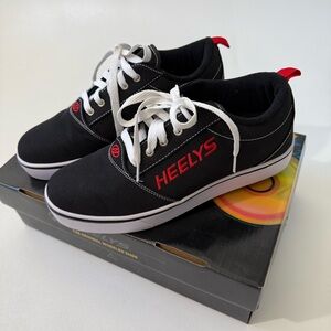 Heelys Pro 20 Canvas Skate Shoes Mens Size 9 Shoes with Wheels